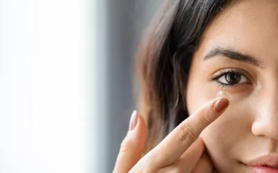 Managing Dry Eye Symptoms While Wearing Contact Lenses